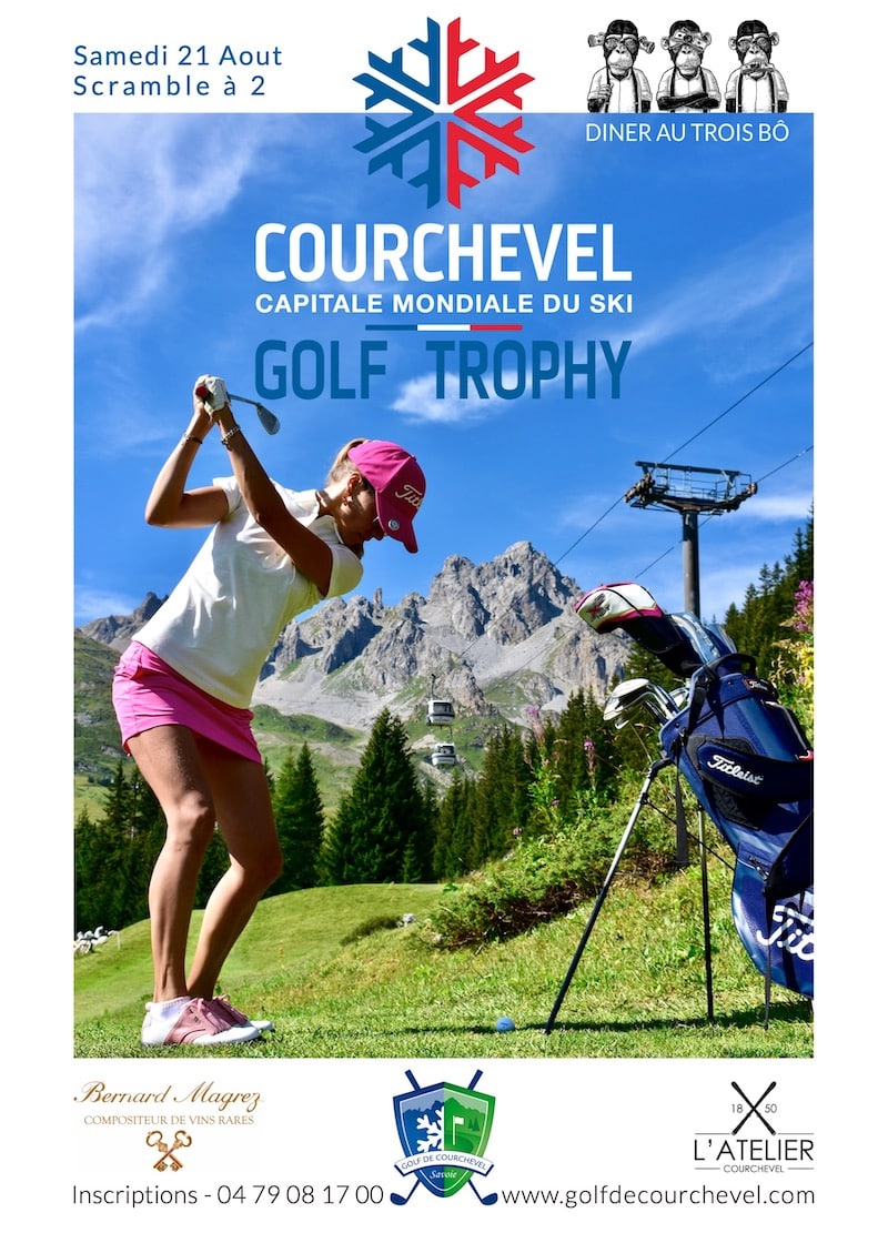 Golf Club de Courchevel | ©Golf Club de Courchevel, golfeuse en jupe sur golf de montagne