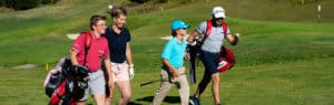 Golf Club de Courchevel | ©@roman.fln, group of 4 golfers